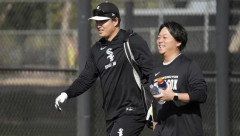 【謎】村上宗隆の通訳「通訳経験ありません、野球用語知りません、前職は普通の会社員でした」←採用された理由wwwwwwwwwwwwwww