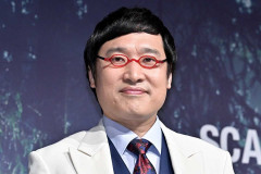山里亮太、憲法改正についてコメント「ルールを大事に」と「見直し一切しない」は「同じ意味じゃない」