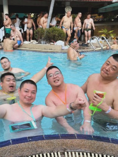 【画像】「社員旅行楽しかった♡」ﾊﾟｼｬ
