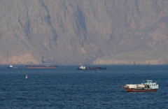イラン、アメリカ軍の艦船にミサイルを発射し2発命中させたと発表…「」 アメリカ軍は否定
