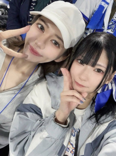 【ベイスターズ】大魔神の娘もスタンドで声援！父の古巣を駒田の娘と〝顔出し〟応援姿に驚きの声「駒田の娘さん？」