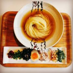 意識高い系ラーメンと意識低い系ラーメン、どっちが旨いんだ？
