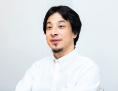 【悲報】ひろゆきさん「一流レストランで10万円。牛丼屋で1000円。値段は100倍ですが満足度は約1.3倍程度です」