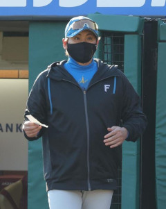 日本ハム、２戦連続逆転負け　新庄監督「話すことは何もございません。明日、明日」ワーストタイ借金４　好投細野２発に沈む　カストロ、清宮弾も