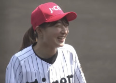始球式の坂本花織さん、氷上よりカワイイ（画像あり）