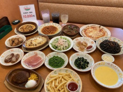 【悲報】サイゼリヤで1万食べられたら無料