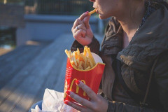 【疑問】マックがバーガーキングに勝ってるところってなんや？？？