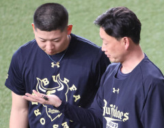 【？報】オリックス岸田監督、ニジイロクワガタを捕獲