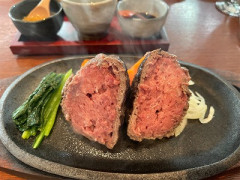【画像】レアハンバーグブーム、ガチで風前の灯火に・・・・・