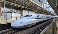新横浜と小田原の間新幹線駅絶対必要やろ！