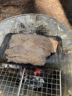 ワイ、ソロキャンプでステーキを喰らう（※画像あり）