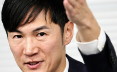 【悲報】石丸伸二さん、メス顔を晒してしまうwwwwwww