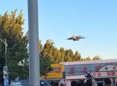 米軍のC-17大型軍用機4機が北京に到達…トランプ大統領からの贈り物が習近平に直接届く！