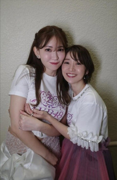 【画像】小嶋陽菜さん、おっきすぎて揉まれてしまうwwwwwwwww