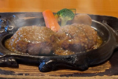 ハンバーグ店「さわやか」、GWは脅威の500分待ちｗｗｗｗｗｗ