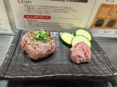 【悲報】ハンバーグ店「花より、ハンバーグ。」で食中毒wwwwwwwwwwwwwww