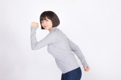 トメに「うちの息子はゴリラを嫁に貰ったのかしら？」と言われて軽くキレた！目の前にあったリンゴを掴み、グシャッ！私「今なんつった？てめぇの頭握り潰したろか？」→結果