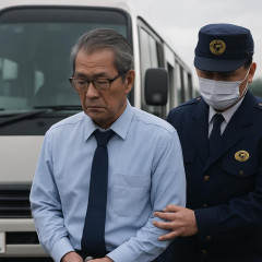 マイクロバス運転手（68）の逮捕状請求 過失運転致死傷の疑い 部活遠征中の男子高校生ら21人死傷   #福島・磐越道 |  結局、この運転手は何者なの？