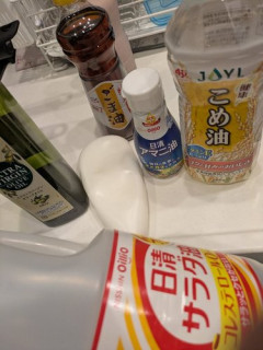 【悲報】料理のレシピにラードって書いてあるとえ？ってなるよなｗｗｗｗｗｗｗｗｗｗ