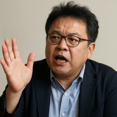 町山智浩「憲法記念日に⋯憲法を流すことになんで呆れるの 憲法を記念する国民の祝日ですよ」 小泉今日子さんの公演への批判に
