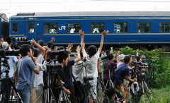 【悲惨】撮り鉄の1割「人に迷惑かけません…」 日本人「撮り鉄キモいんだよ！！！！」