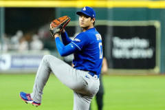大谷翔平、史上初「9-50-4-2」達成