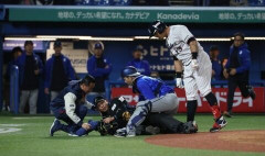 NPB、危険スイングに「退場」検討　球審負傷受け今季中にも