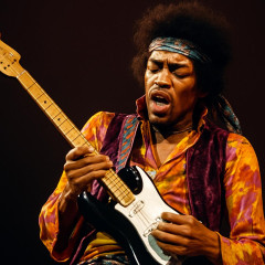 米Rolling Stone誌「史上最高のギターソロTOP10」発表 2位は「ジミ・ヘンドリックス 「Machine Gun」」