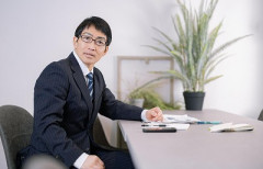 【悲報】官僚さん、私用で中国に遊びに行き機密情報の詰まった業務用スマホを1年間で6個紛失ｗｗｗｗｗｗｗｗｗｗｗｗｗｗｗｗｗｗｗ