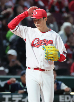 カープ坂倉5号＆3出塁！持丸2塁打！菊池マルチ！森下5回3失点KO。辻＆遠藤好投も反撃なし【広島1-4ヤクルト/試合結果】