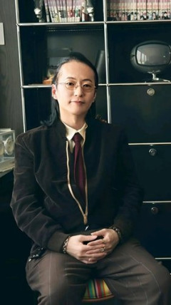 【画像】令和最新版の久保帯人さん