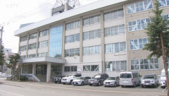 旭川市役所を訪れたおじいちゃん、男性職員に体当たりをして公務執行妨害で現行犯逮捕