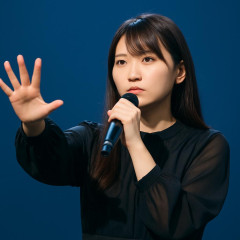 雨宮天「ライブに来てくれるあんたへ」「ジャンプせず聴いて」ブログに賛否「推しジャン文化の否定か」と論争へ   #声優 |  推しがやめて言うてるのに