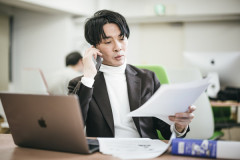 【闇深】学校「安くバス移動したくて…」バス会社「ほならレンタルバス借りて運転手も無料で手配しますわw」⇒！