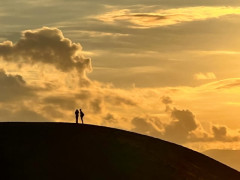「行かなきゃよかった」観光地ランキング 1位は人間地獄 オーバーツーリズムの代表地