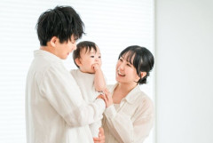 日本政府「出生率上げるために独身税導入しました♥」←これ