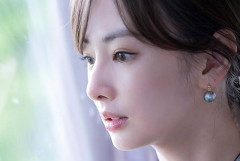 【画像】北川景子さん、うっかり目立ちすぎるドレスを着てしまうｗｗｗｗｗｗｗｗ【Pickup】