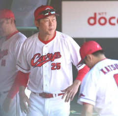 カープ新井監督、最下位転落に「今からのチームだから我慢するしかない」【監督談話/反省会】