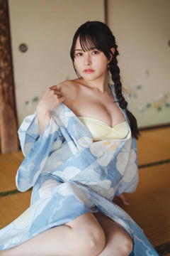 【画像】女性声優さん、いきなり脱ぐwwwwwwww