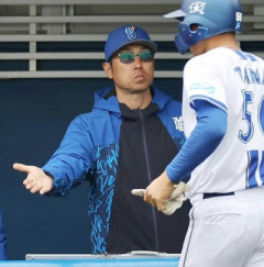 DeNA相川監督　柔軟にスタメン変え若手起用します　←言うほどおかしいか？