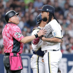 日ハム・カストロの「タイム要求」揉める　エスピノーザと言い合いに
