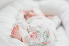 嫁が子供寝かしつけてると言っただけで結婚アピールとか言われてめっちゃ笑ったんだけど
