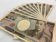 正直贅沢しなければ月10万で生活できるよな