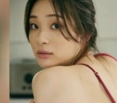 【画像】足立梨花のケツ、あまりにもエッッッッッすぎるwwwwwwwww