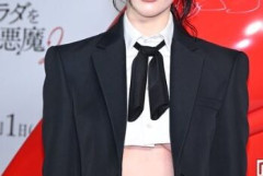 【画像】女優さん、服の丈を間違えて下乳が見えるｗｗｗｗｗｗｗｗｗｗｗｗｗｗｗｗｗｗ