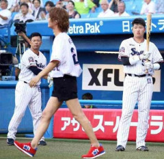 【困惑】氷川きよしさん、「私はKIINA.でもあるんだと自分を知り…」と意味深な吐露をしてしまう