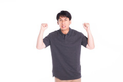 【衝撃】カスハラ男、商業施設で『暴走』してしまう！！！！！！