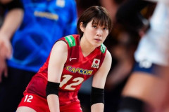 【画像】女子バレー日本代表さん、盗撮対策の新ユニフォームを発表してしまう