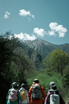 登山「達成感あります、金かかりません、痩せます」←お前らがやらない理由