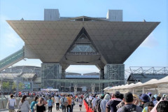 ナフサ不足やばそう